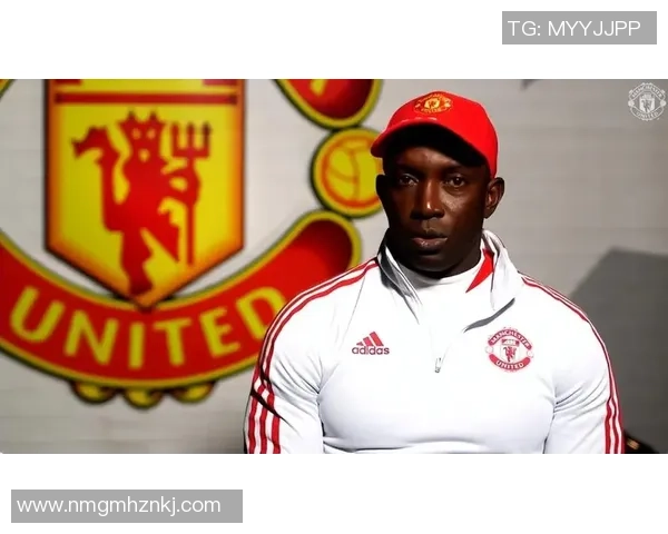 约克足球明星高清壁纸尽显球场风采与激情瞬间的完美结合 约克足球明星高清壁纸尽显球场风采与激情瞬间的完美结合