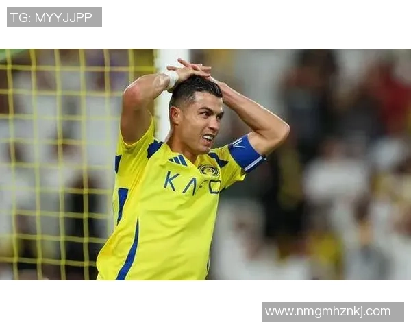 足球明星儿子在比赛中高喊爸爸引发全场热议感动无数球迷 足球明星儿子在比赛中高喊爸爸引发全场热议感动无数球迷